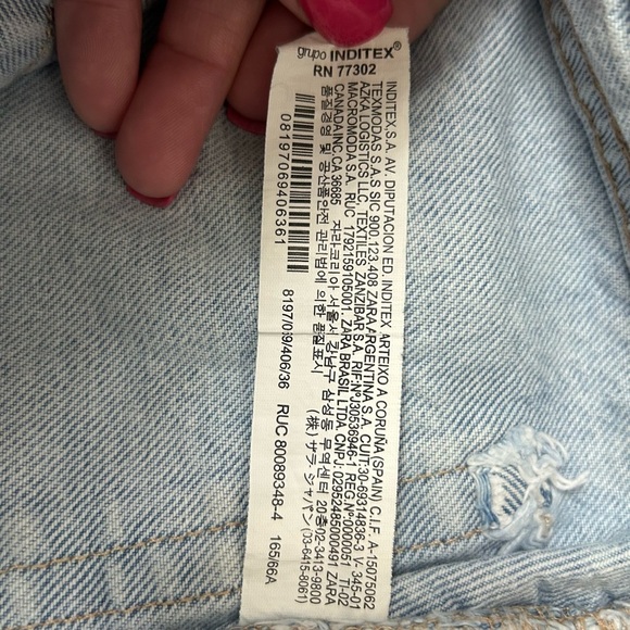 Zara High Rise Denim Cutoff Shorts 4 Blue Distressed Raw Hem Casual Festival - Picture 7 of 11